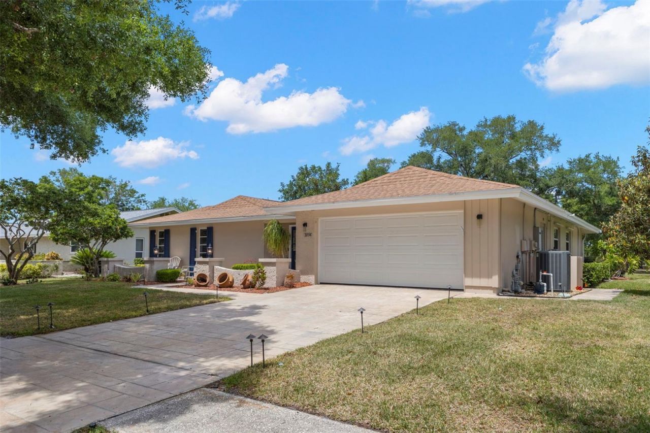 2836 Quail Hollow Road W, Clearwater, FL 33761 Photo