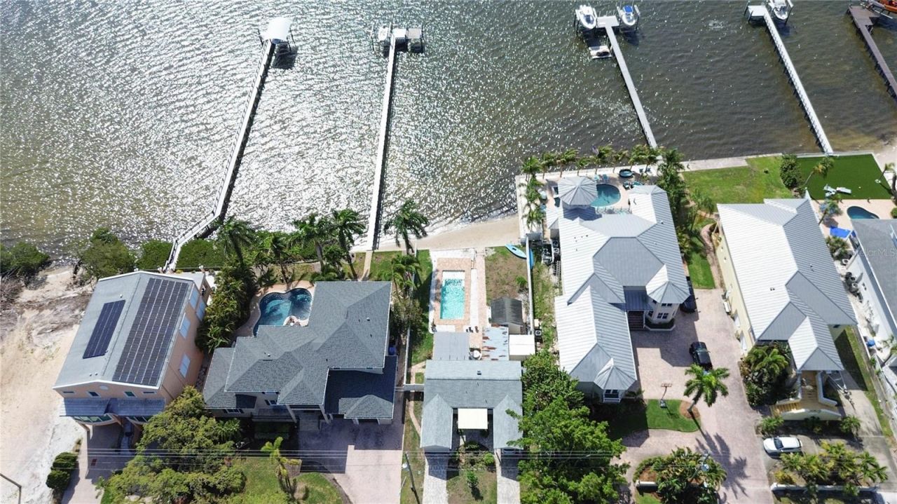 950 Weedon Drive Ne, Saint Petersburg, FL 33702 Photo