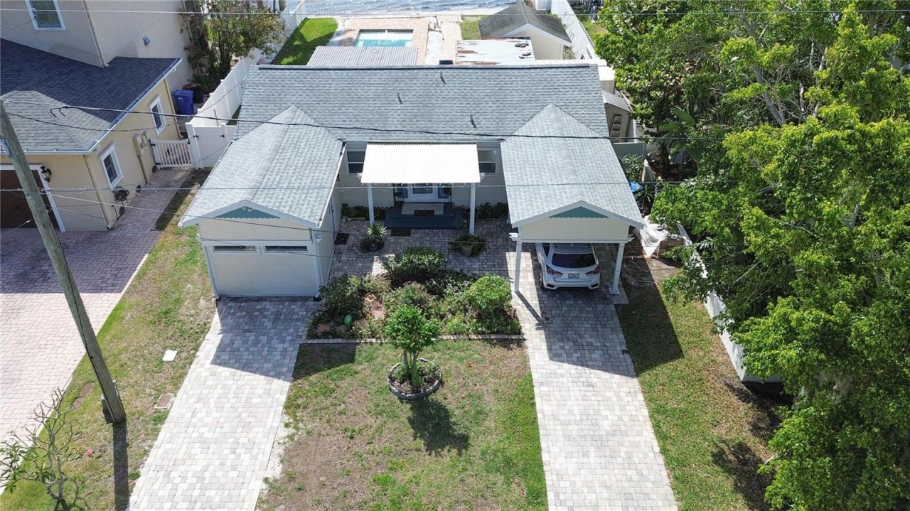 950 Weedon Drive Ne, Saint Petersburg, FL 33702 Photo
