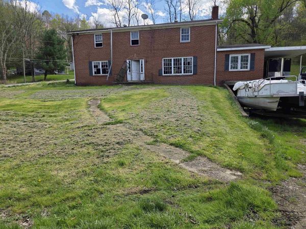 301 Womack Road , Grayson, KY 41143