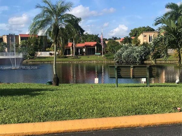 5112 NW 79 AV , Unit 201, Doral, FL 33166