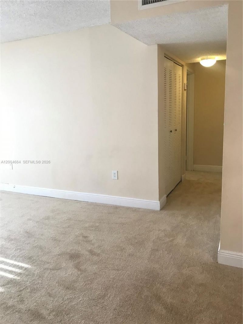 5112 NW 79 Av , Unit 201, Doral, FL 33166 Photo