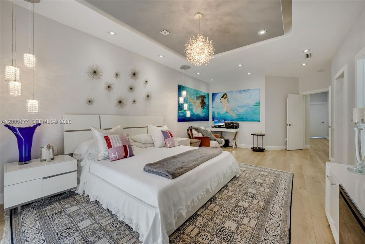 1366 W Harbor Vw W, Hollywood, FL 33019 Photo