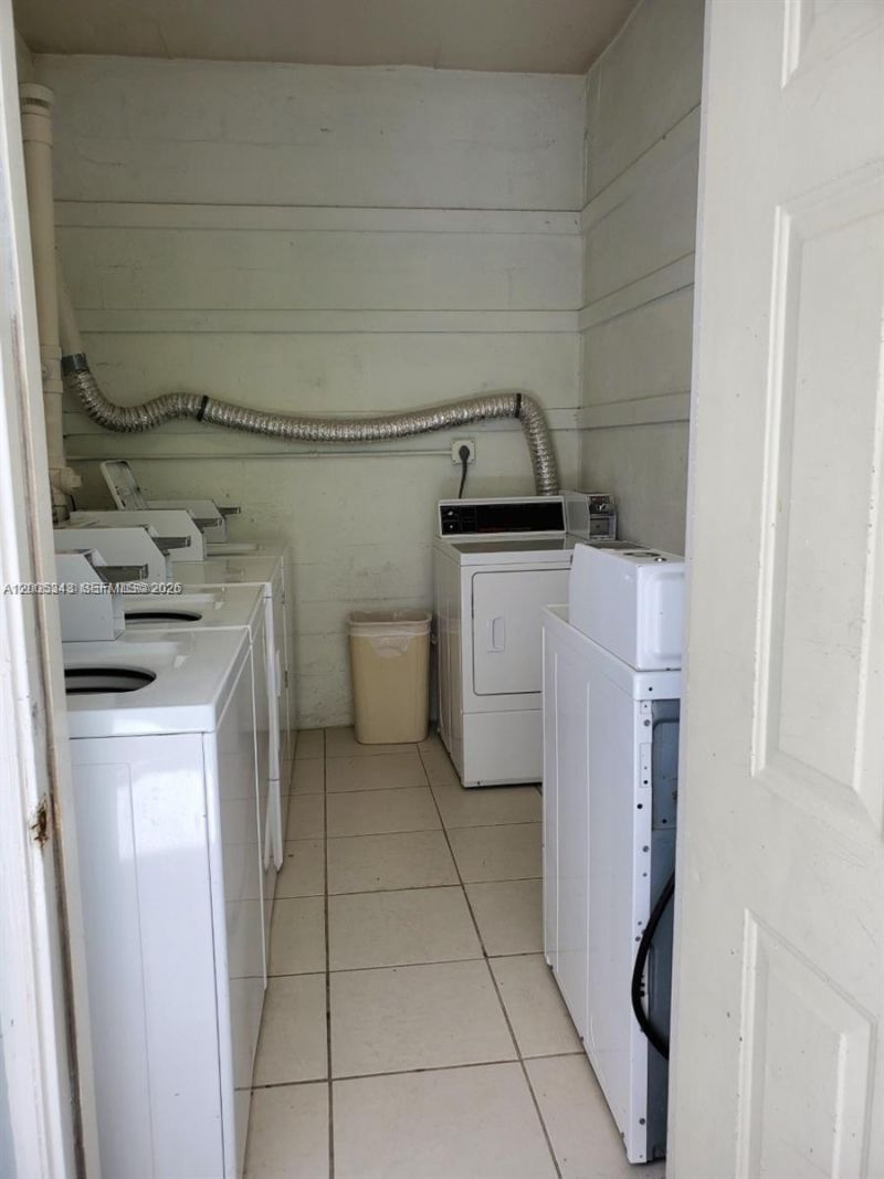1185 Marseille Dr , Unit 209, Miami Beach, FL 33141 Photo