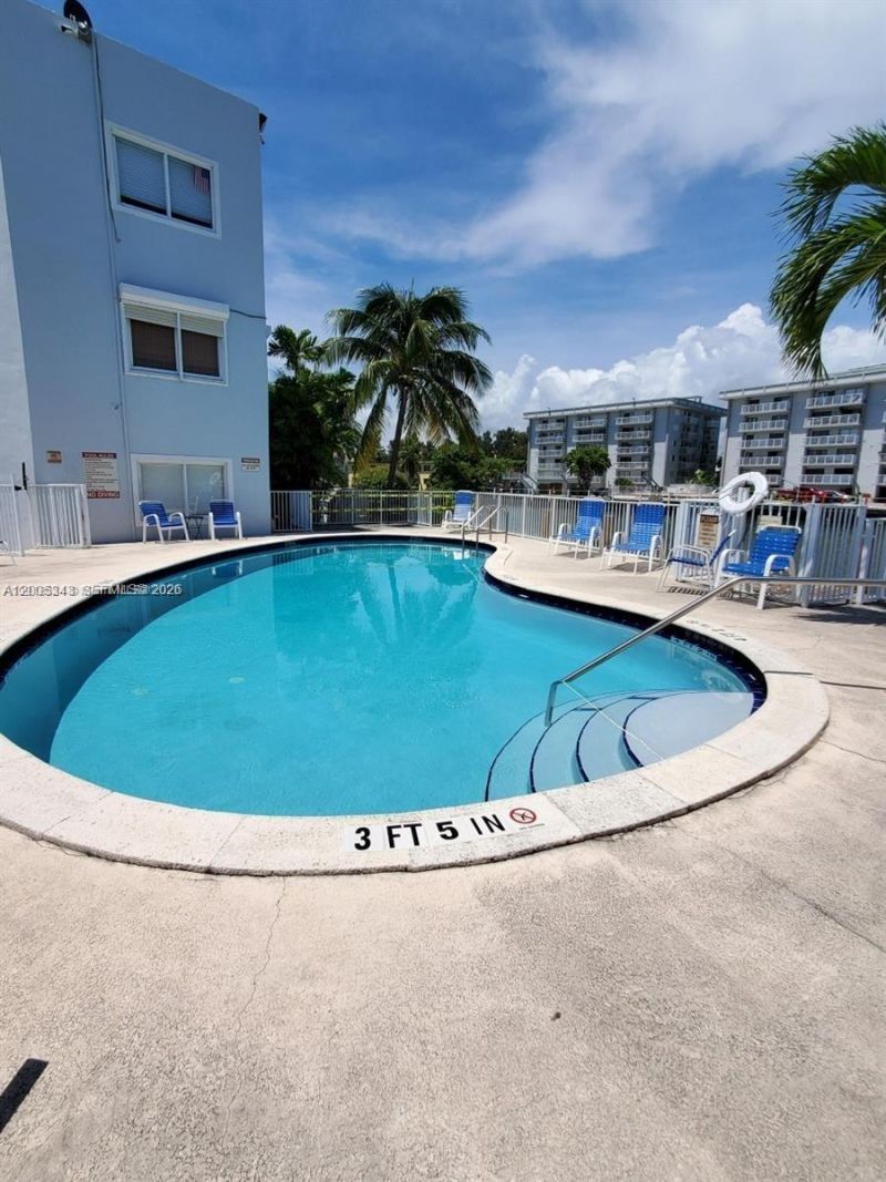 1185 Marseille Dr , Unit 209, Miami Beach, FL 33141 Photo