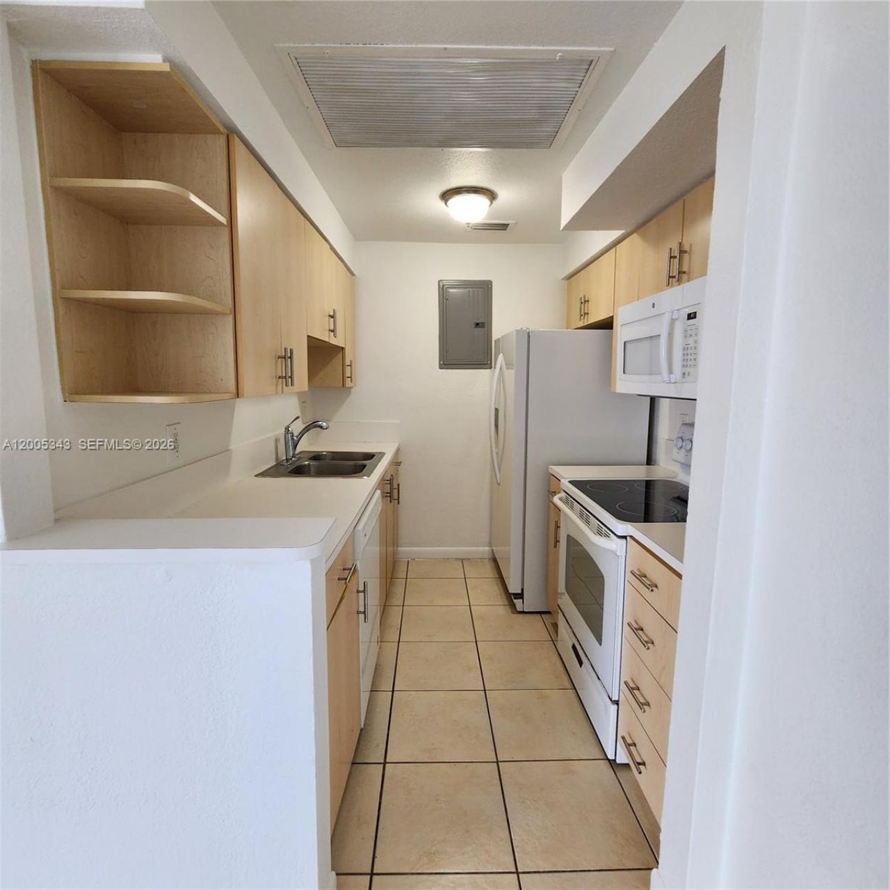 1185 Marseille Dr , Unit 209, Miami Beach, FL 33141 Photo