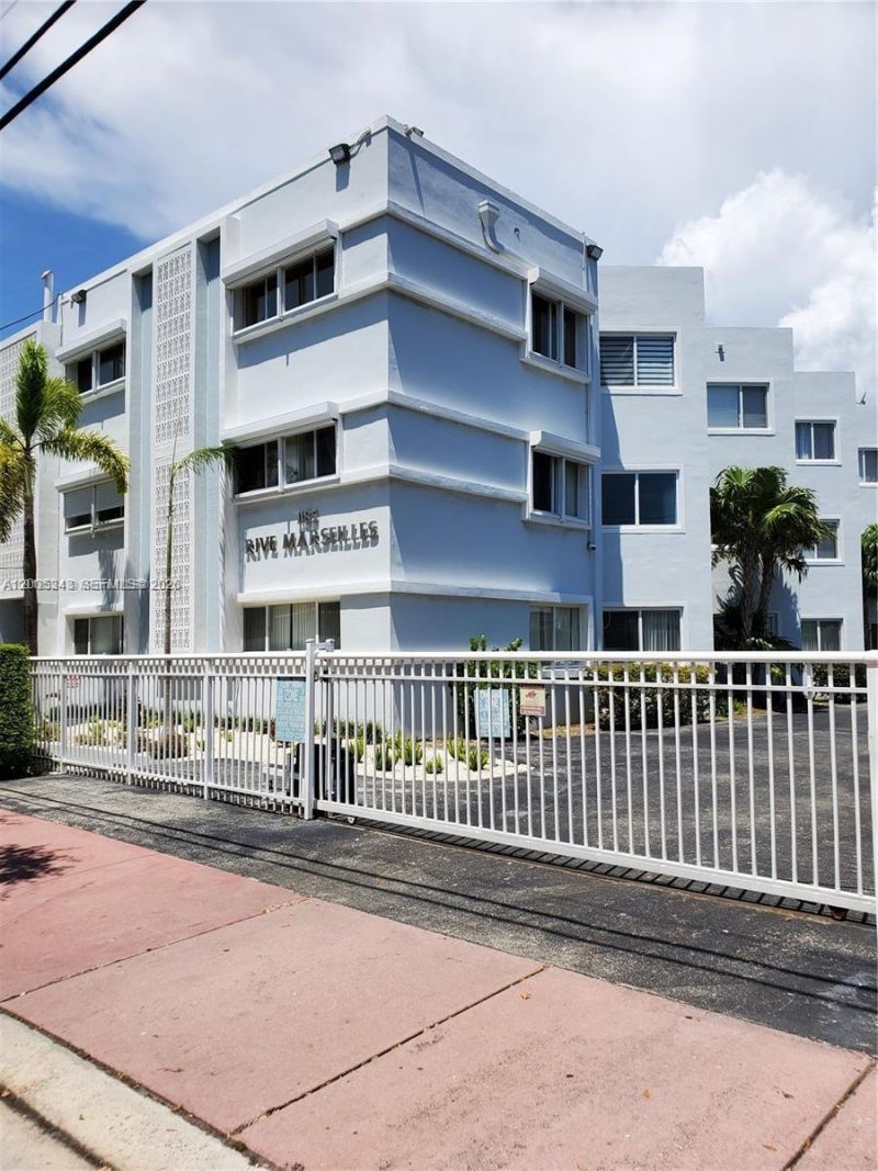 1185 Marseille Dr , Unit 209, Miami Beach, FL 33141 Photo