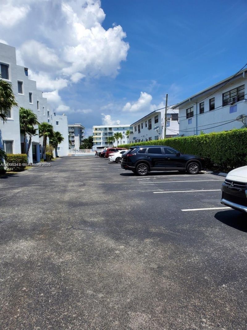 1185 Marseille Dr , Unit 209, Miami Beach, FL 33141 Photo