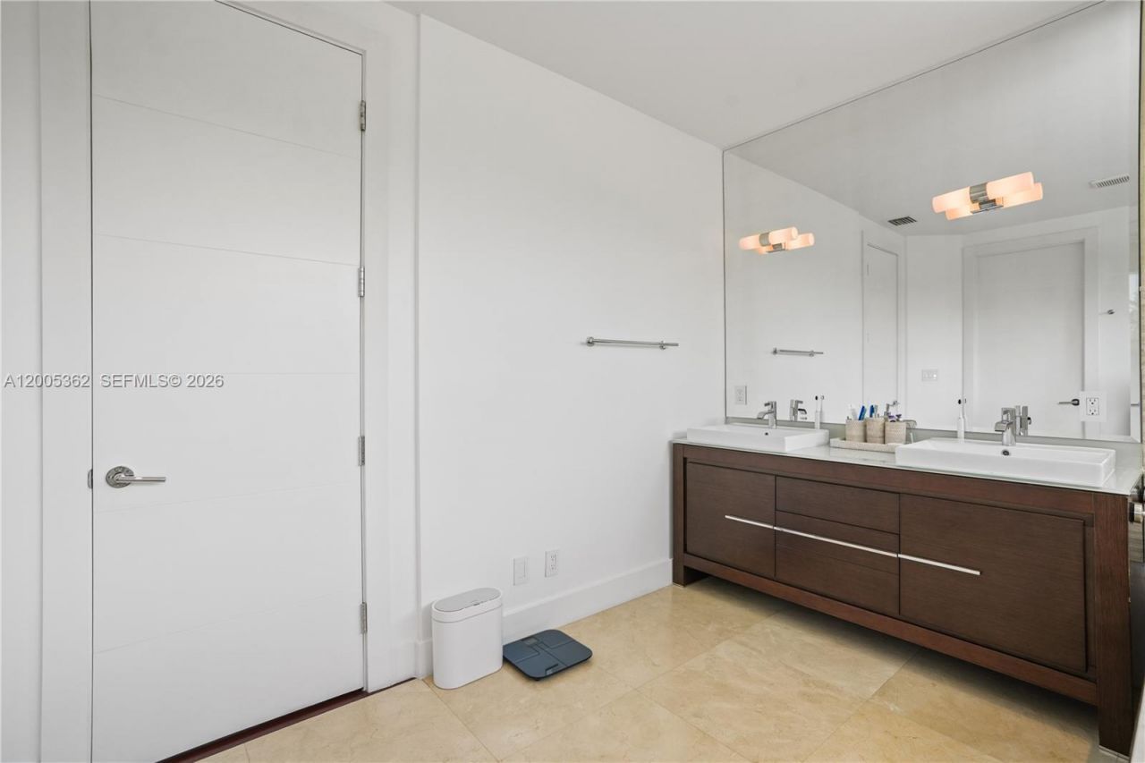 762 Fernwood Rd, Key Biscayne, FL 33149 Photo