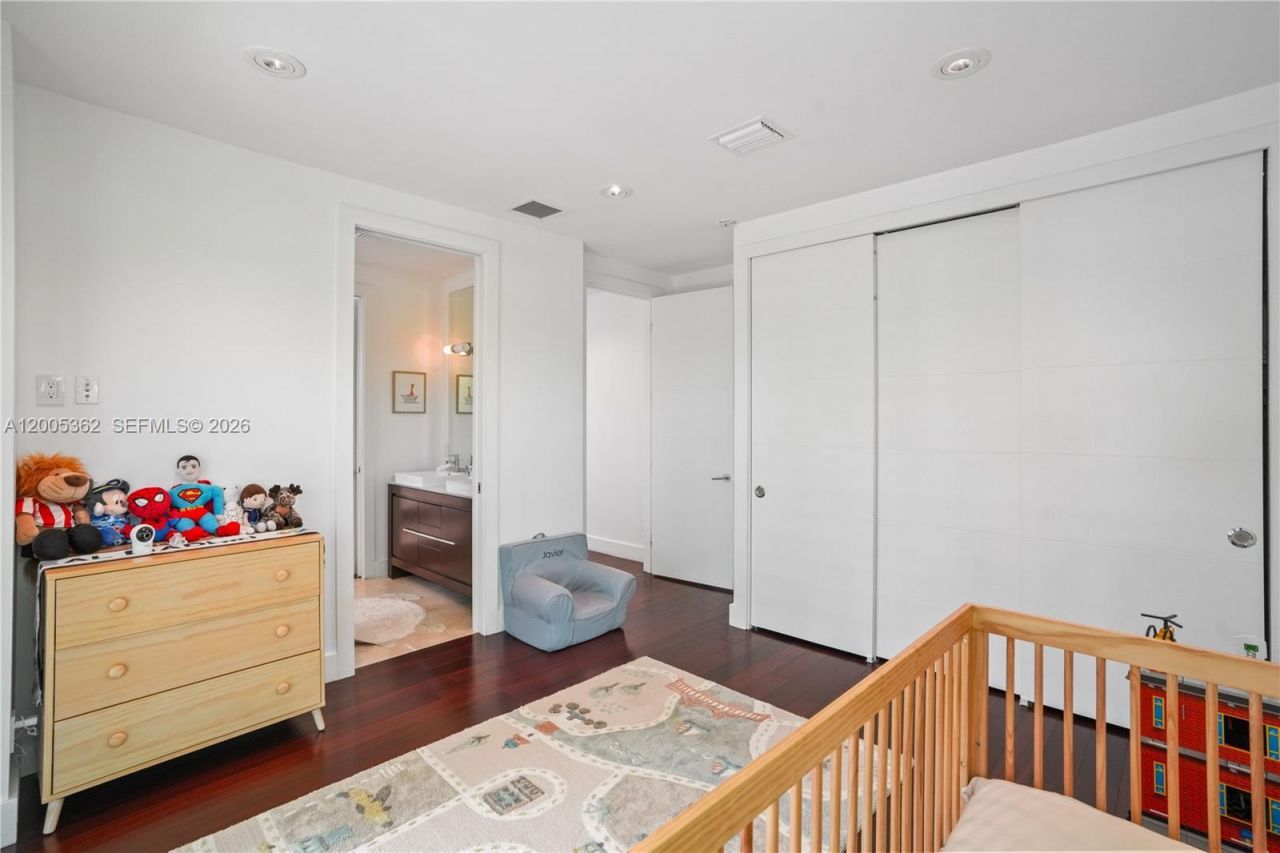 762 Fernwood Rd, Key Biscayne, FL 33149 Photo