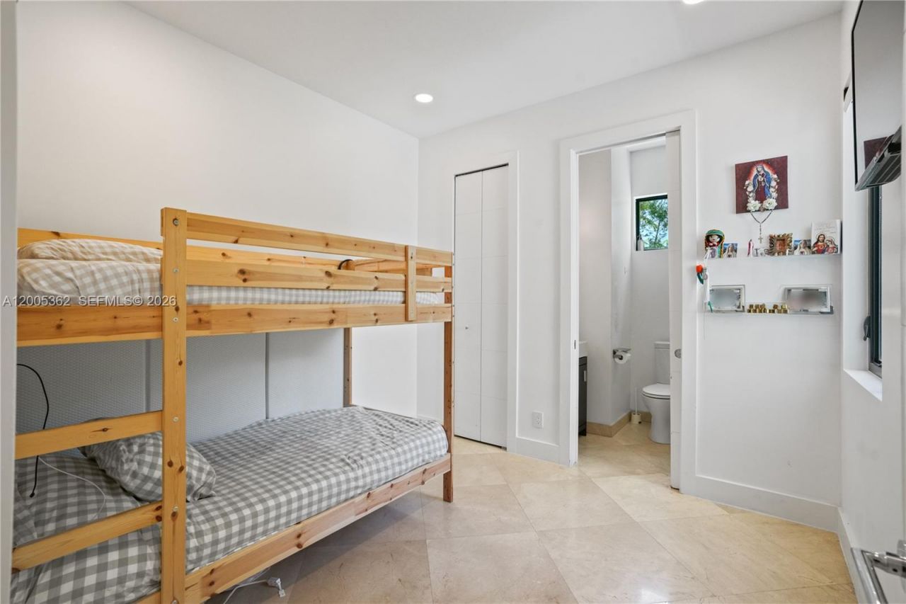 762 Fernwood Rd, Key Biscayne, FL 33149 Photo