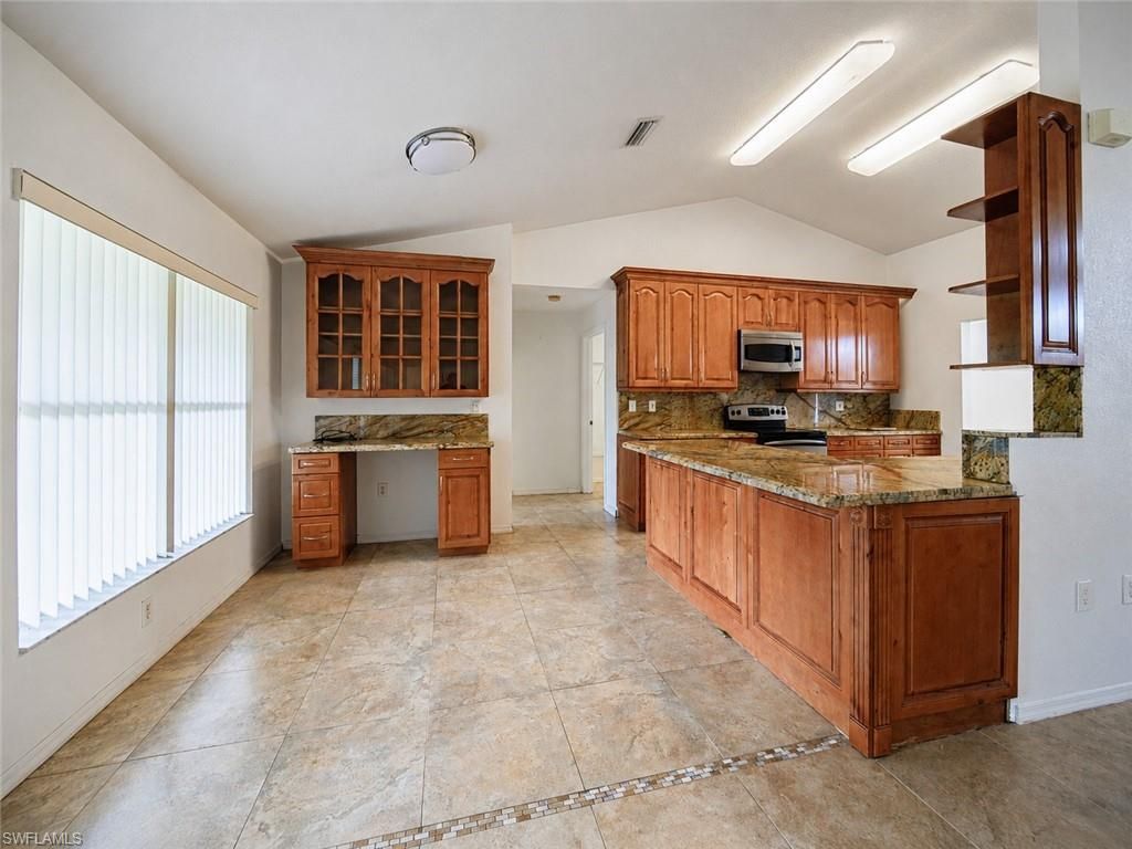 20 Hampton Ave, Lehigh Acres, FL 33936 Photo