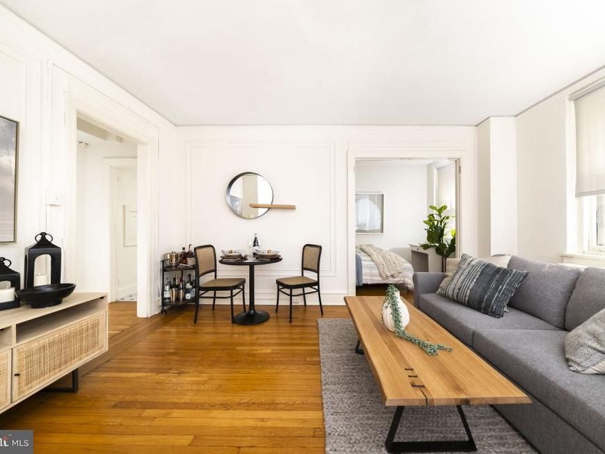 2100 2 Walnut Street, Unit 7C, Philadelphia, PA 19103 Main Photo