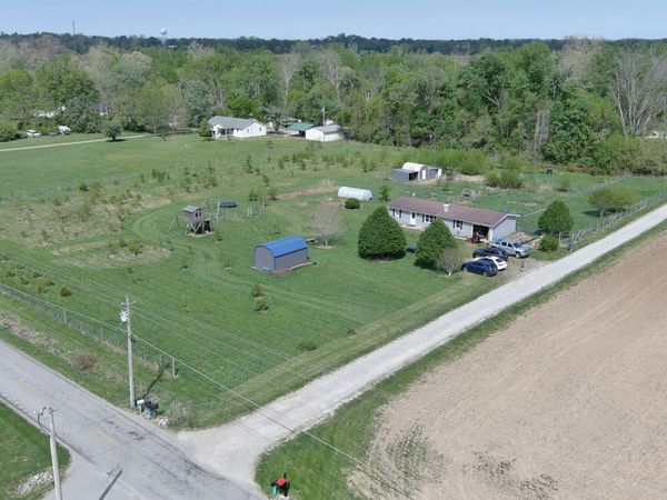 7509 N 330 W, Columbus, IN 47201