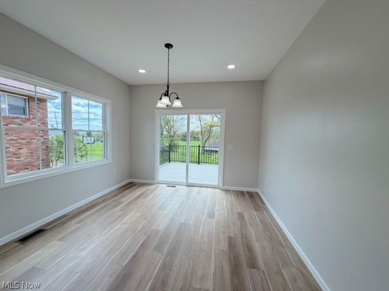 910 W Main Street, Sugarcreek, OH 44681 Photo 11