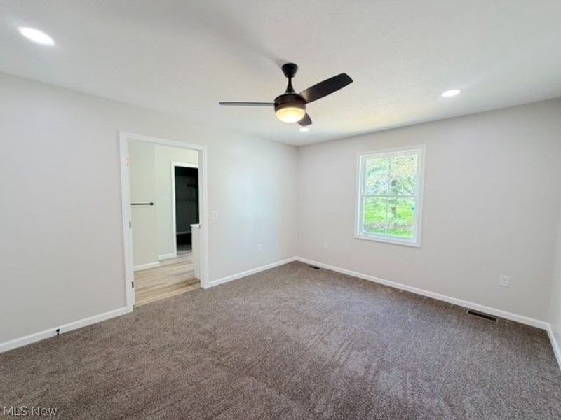 910 W Main Street, Sugarcreek, OH 44681 Photo 12