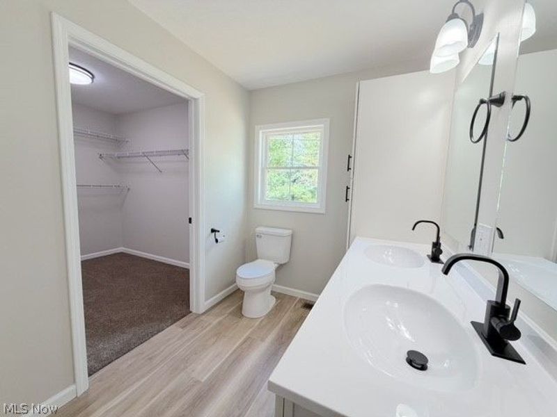 910 W Main Street, Sugarcreek, OH 44681 Photo 14