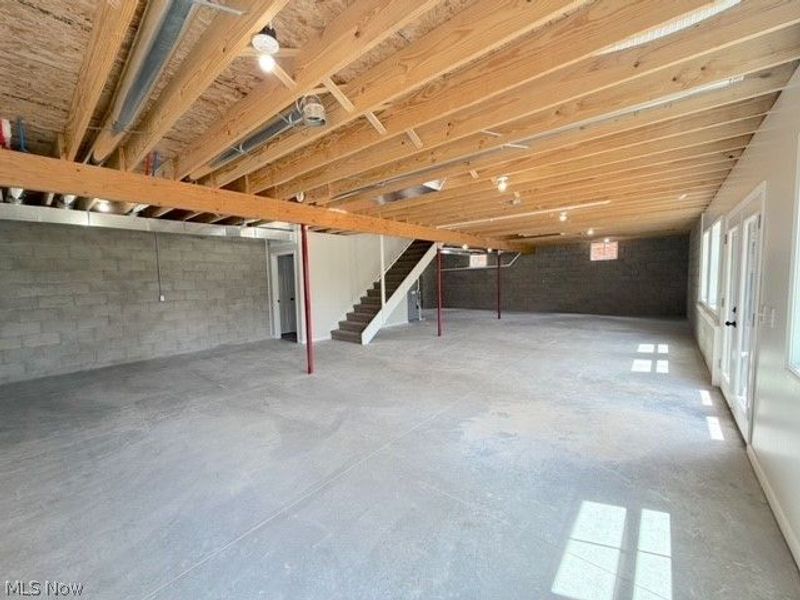 910 W Main Street, Sugarcreek, OH 44681 Photo 27