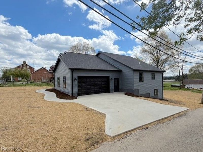 910 W Main Street, Sugarcreek, OH 44681 Photo 31