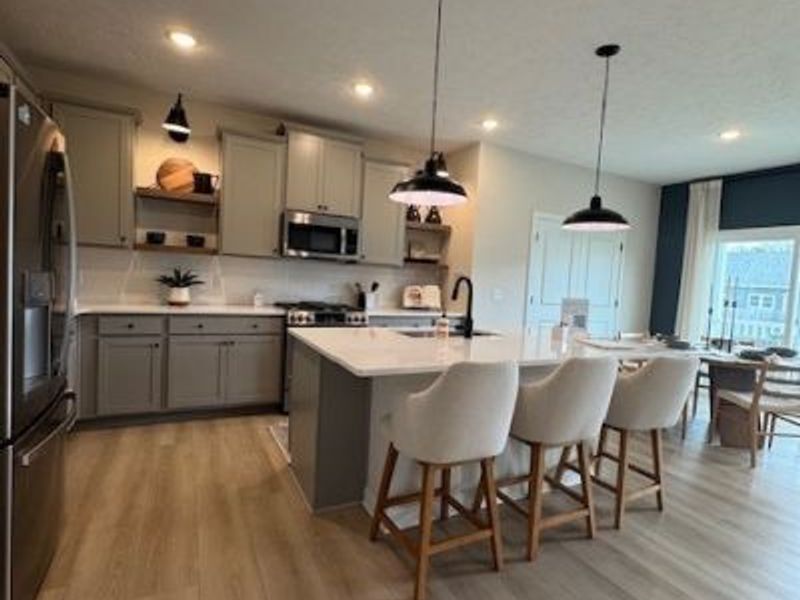 5937 Cape Hatteras Drive , Vermilion, OH 44089 Photo 5