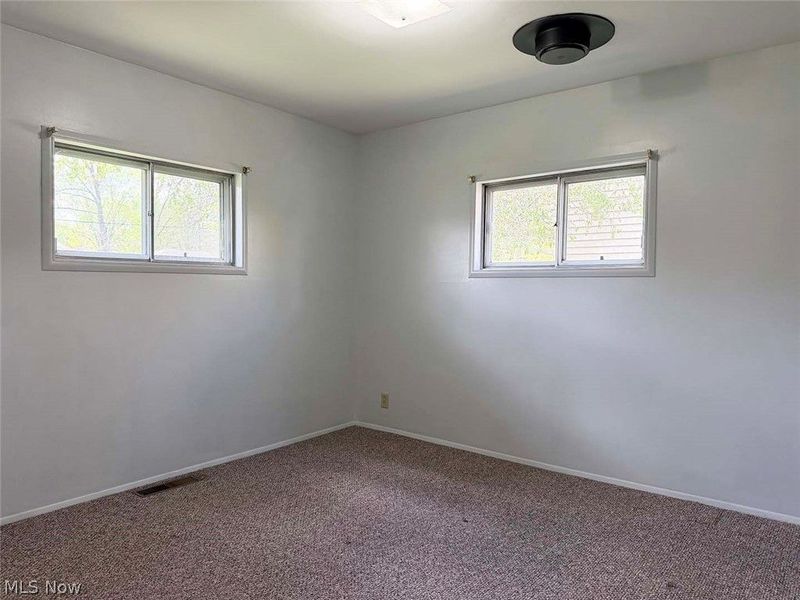 421 Linwood Drive, Alliance, OH 44601 Photo 12