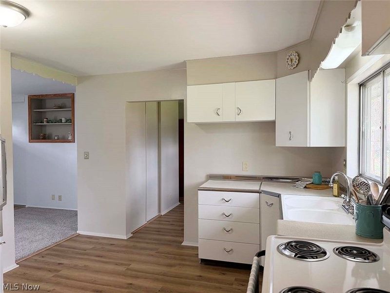 421 Linwood Drive, Alliance, OH 44601 Photo 9