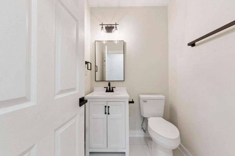 2136 Commander Road Photo 12