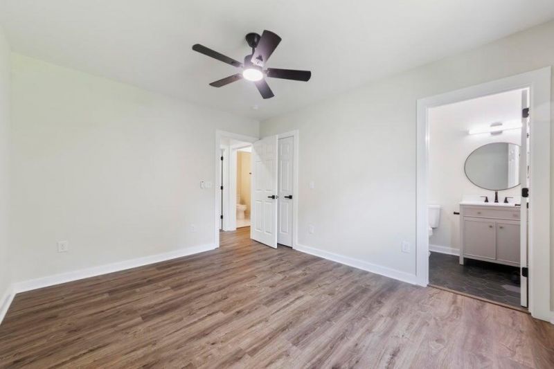 2136 Commander Road Photo 13