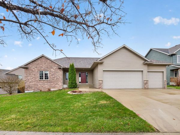 6389 Summit Pointe Road NW, Rochester, MN 55901