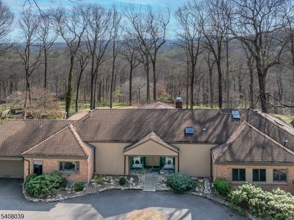235 Mountainside Rd, Mendham, NJ 07945