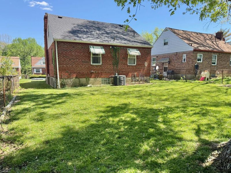 7811 Bitteroot Lane, Cincinnati, OH 45224 Photo 18