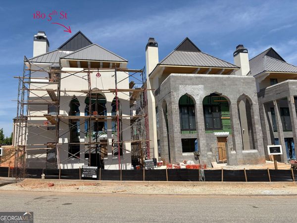 180 5th Street, Fayetteville, GA 30214