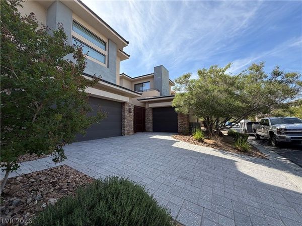 66 Pristine Glen Street, Las Vegas, NV 89135