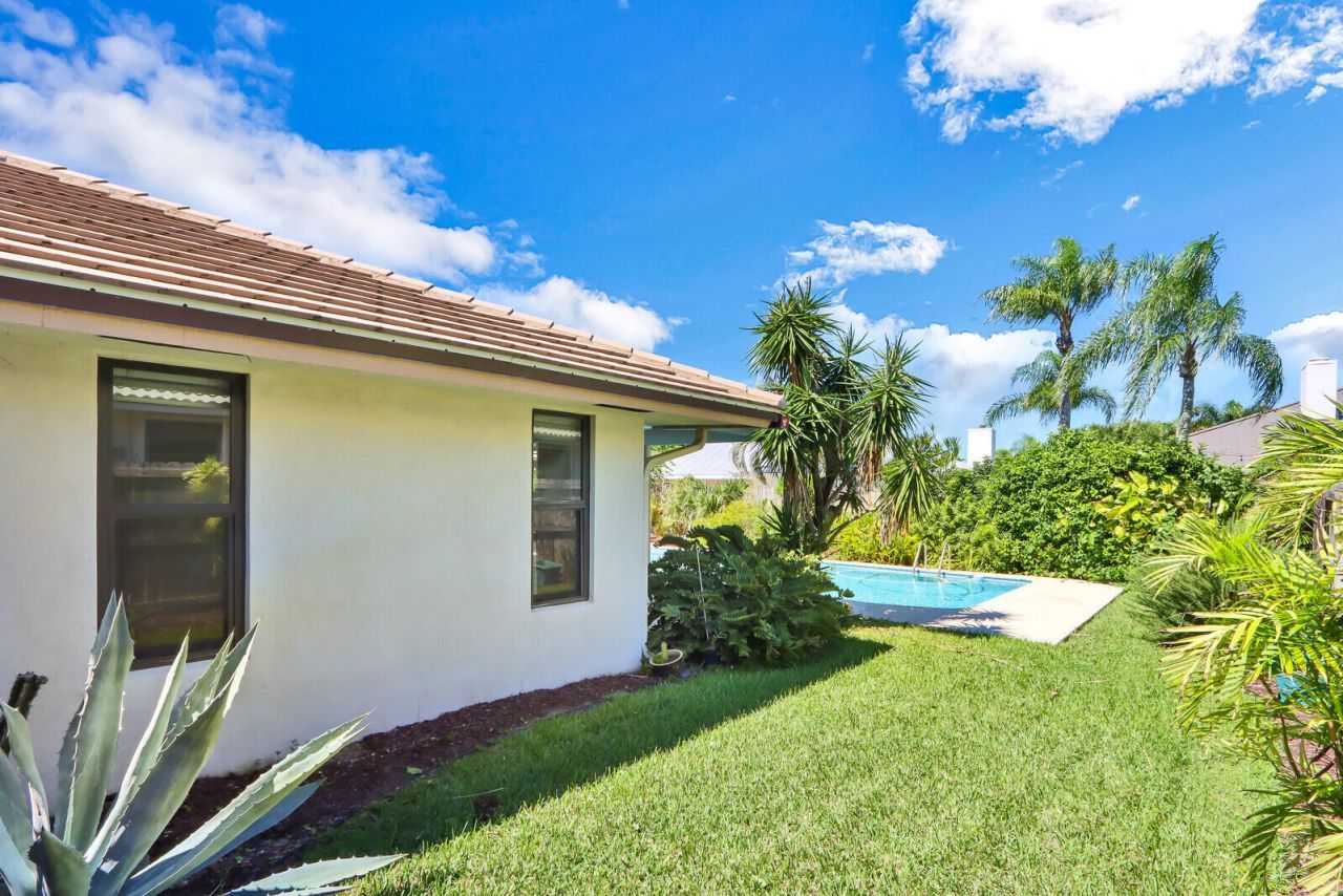 85 Hickory Hill Road, Jupiter, FL 33469 Photo