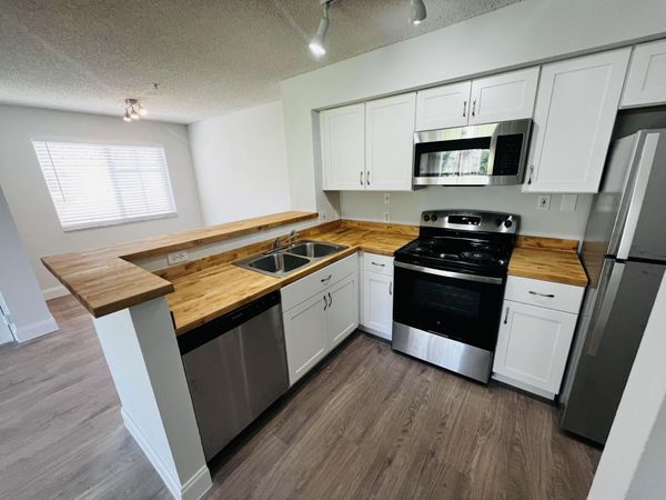 7840 Sonoma Springs Circle, Unit 208, Lake Worth, FL 33463