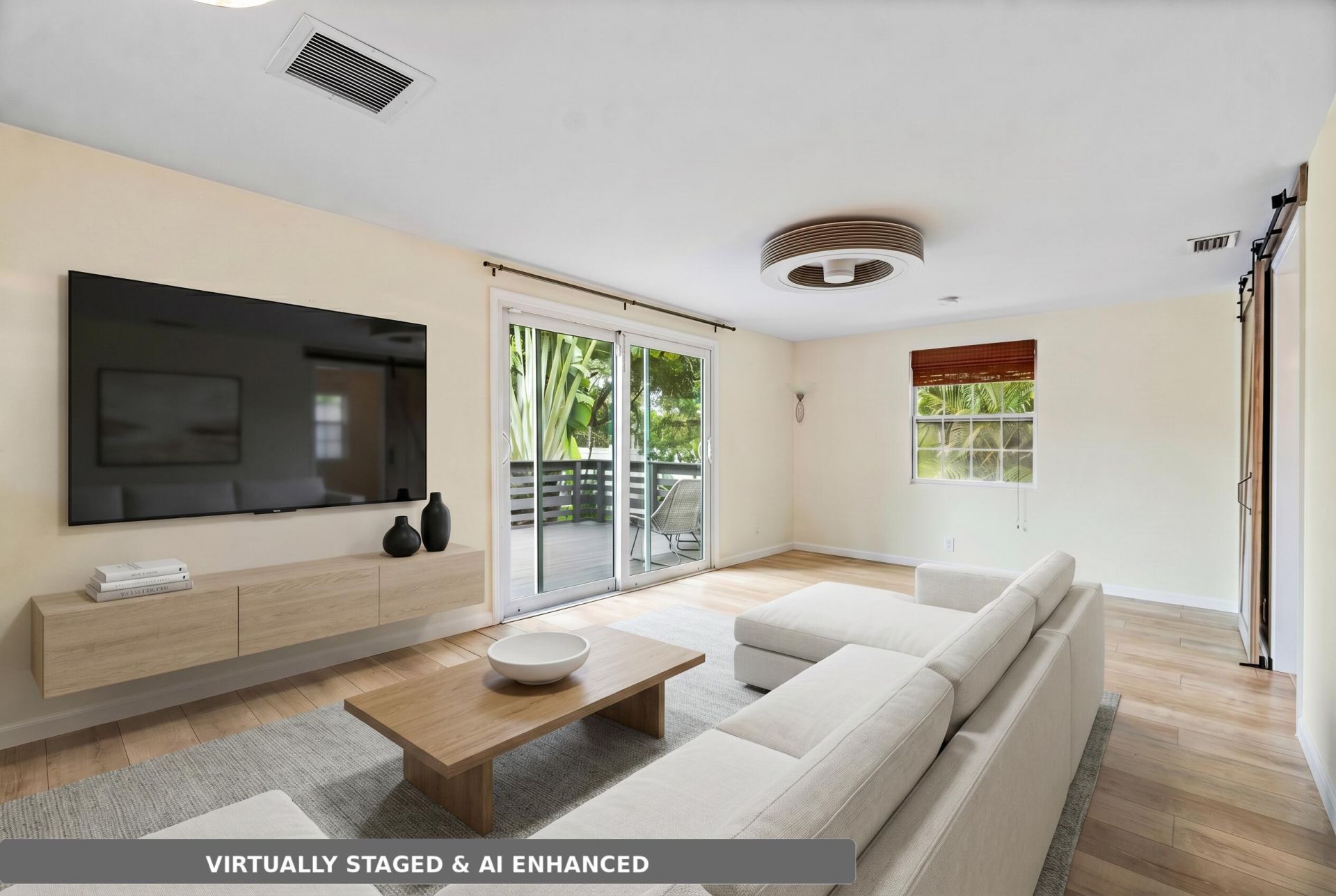 353 E Lakewood Road, West Palm Beach, FL 33405 Photo