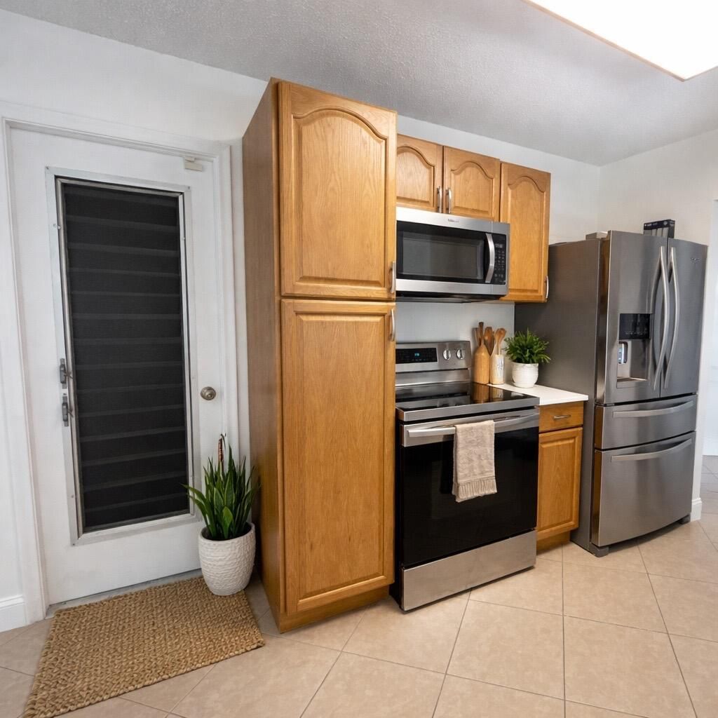 1902 SW 22nd Avenue, Boynton Beach, FL 33426 Photo