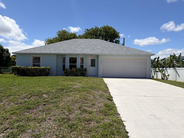 1682 SW Glacador Avenue, Port St. Lucie, FL 34953