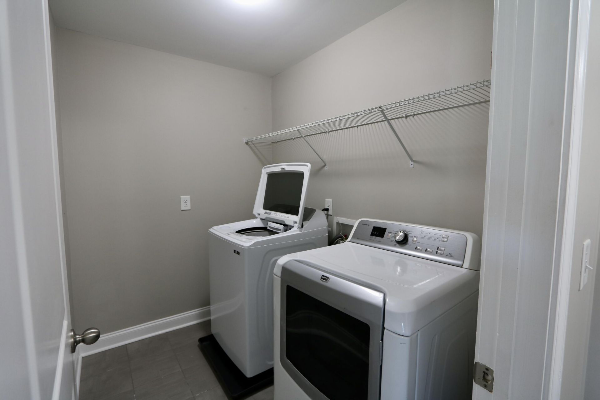 7869 Montview Road Photo 15