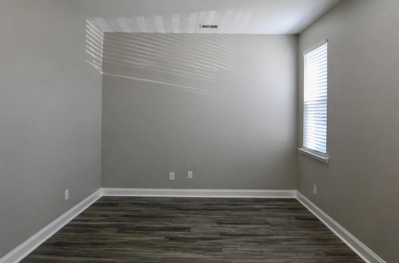 7869 Montview Road Photo 6