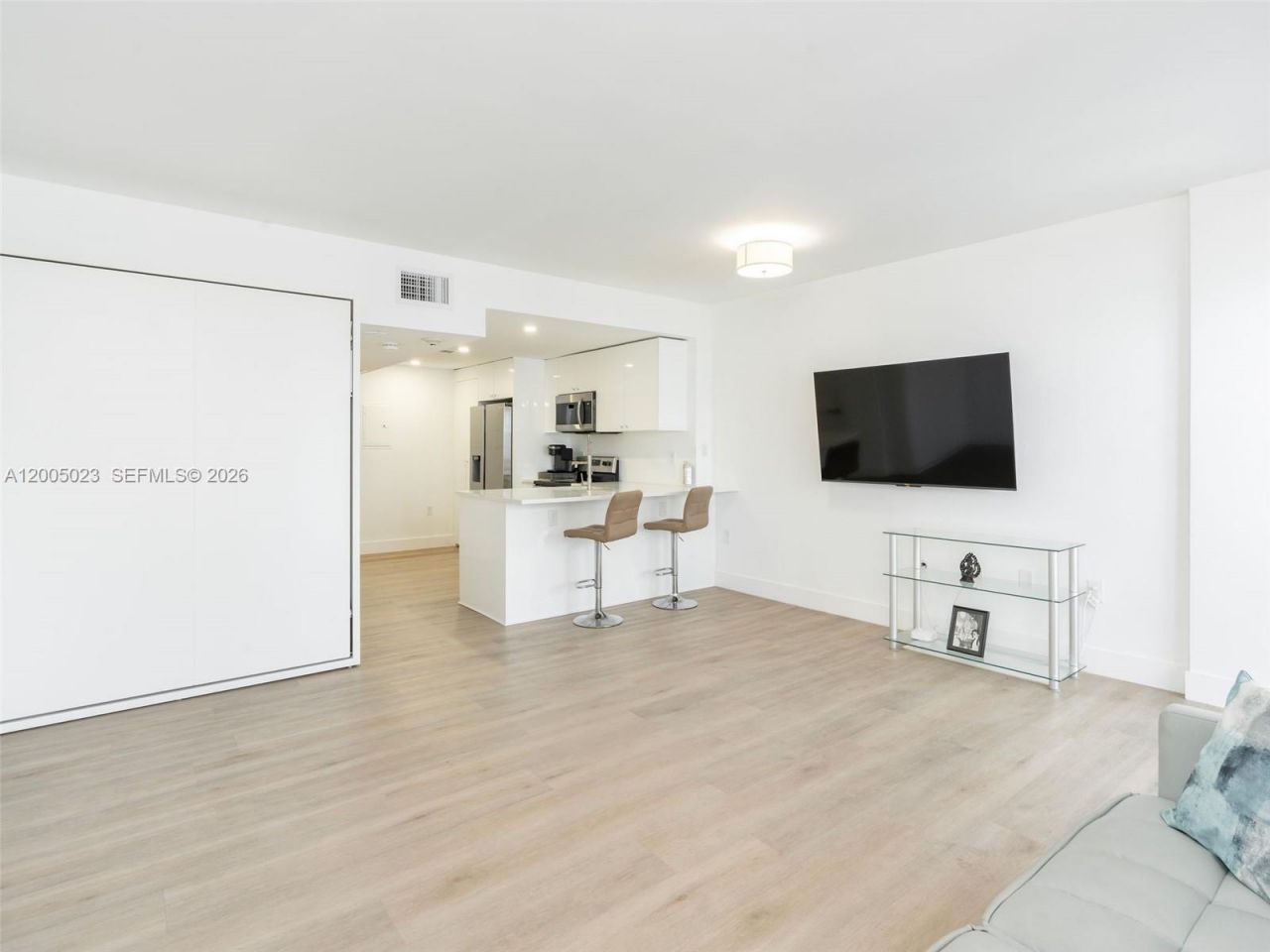10275 Collins Ave, Unit 1502, Bal Harbour, FL 33154 Photo