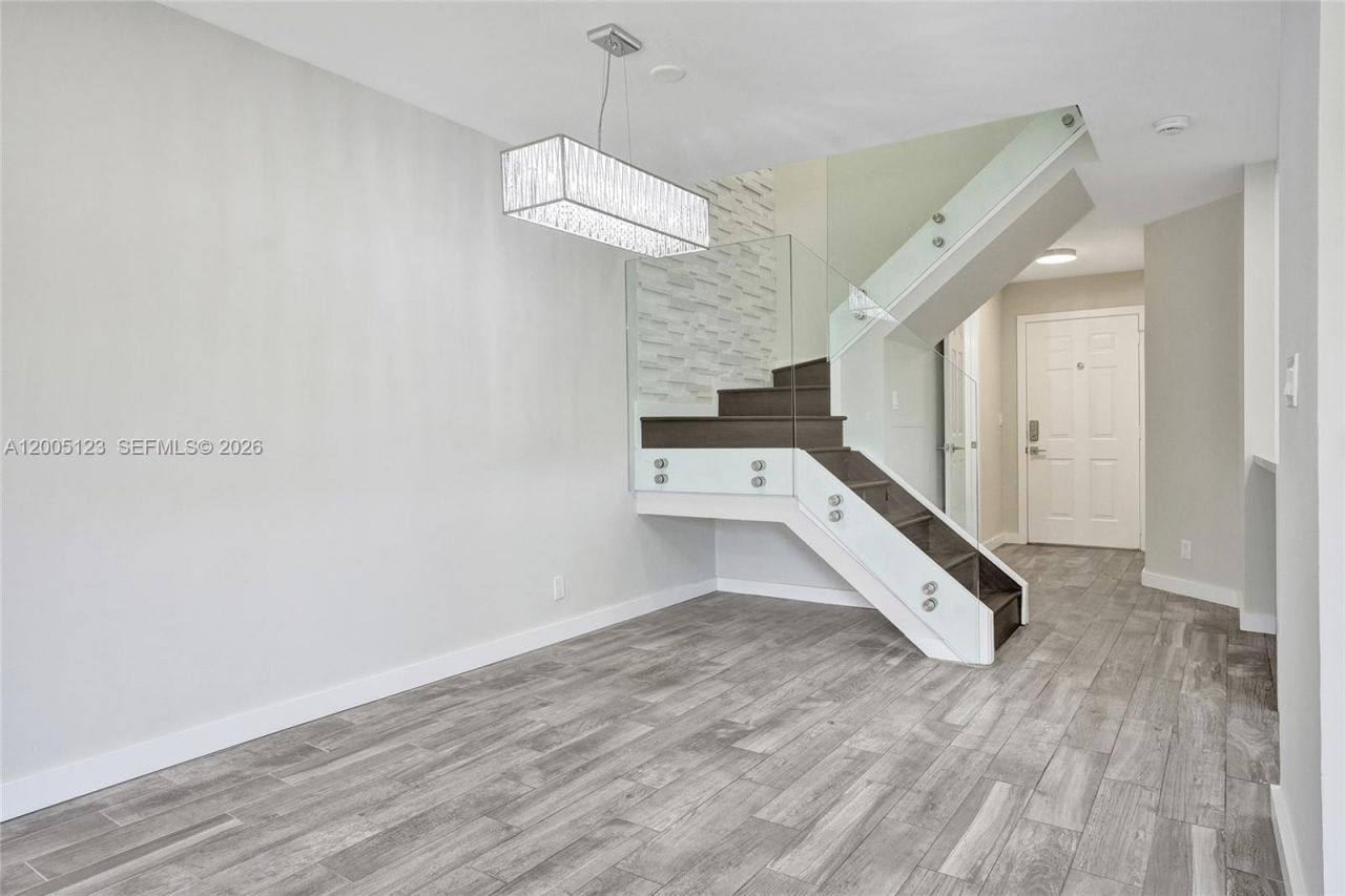 2062 E Discovery Cir E, Deerfield Beach, FL 33442 Photo