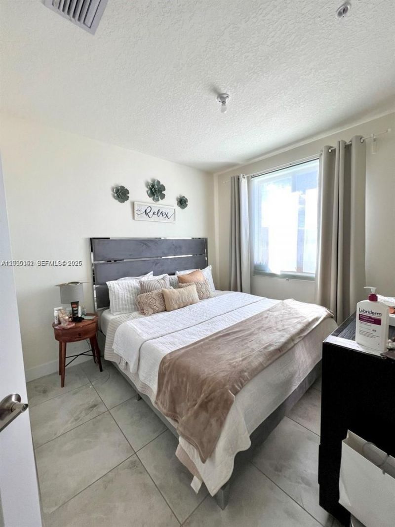6420 NW 102nd Path, Unit 304, Doral, FL 33178 Photo