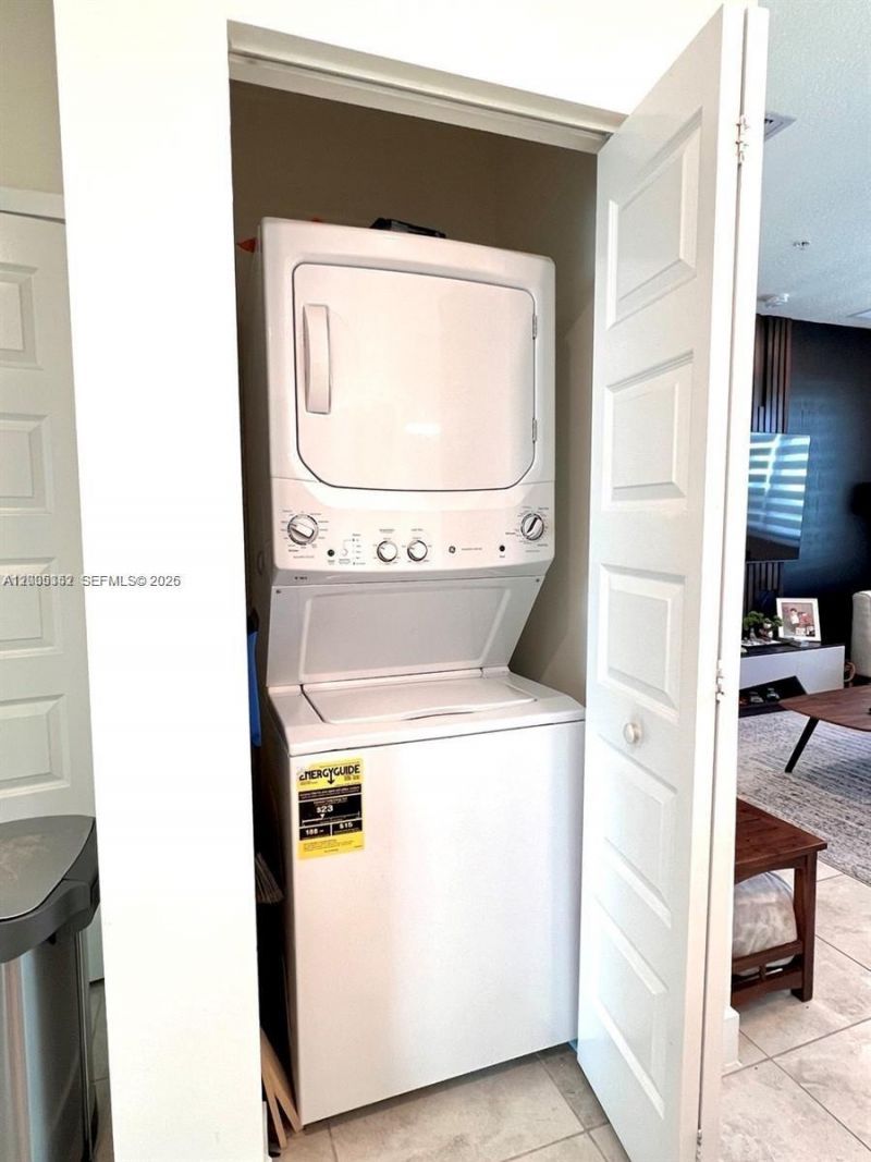 6420 NW 102nd Path, Unit 304, Doral, FL 33178 Photo
