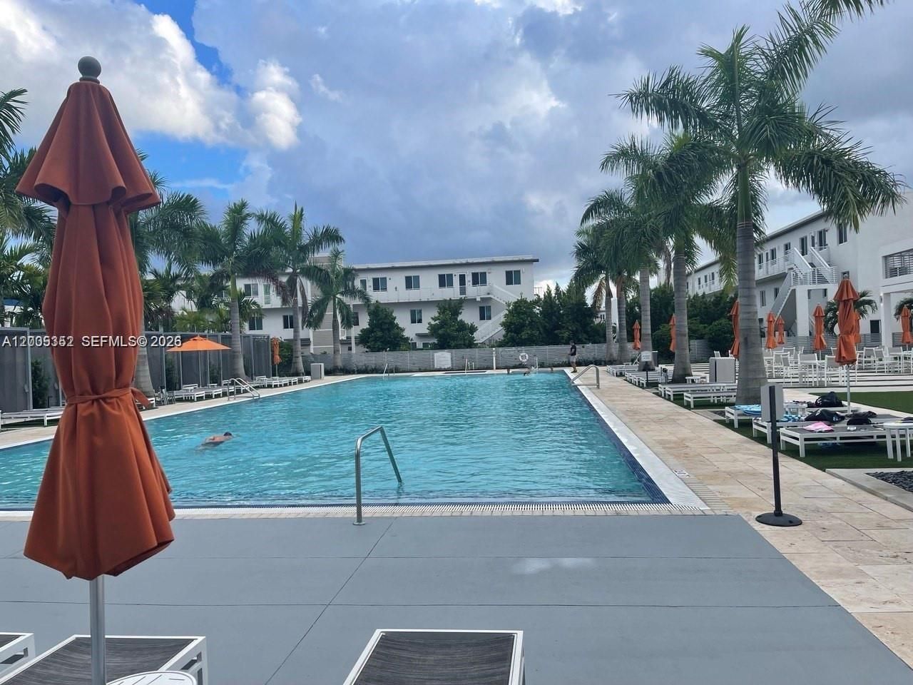 6420 NW 102nd Path, Unit 304, Doral, FL 33178 Photo