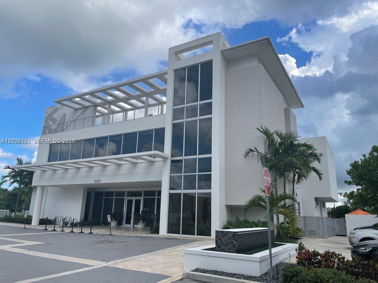 6420 NW 102nd Path, Unit 304, Doral, FL 33178 Photo