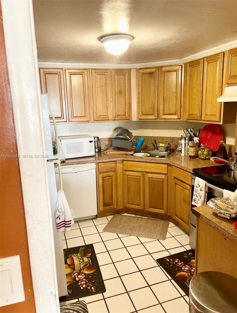 3301 Spanish Moss Ter , Unit 510, Lauderhill, FL 33319 Photo