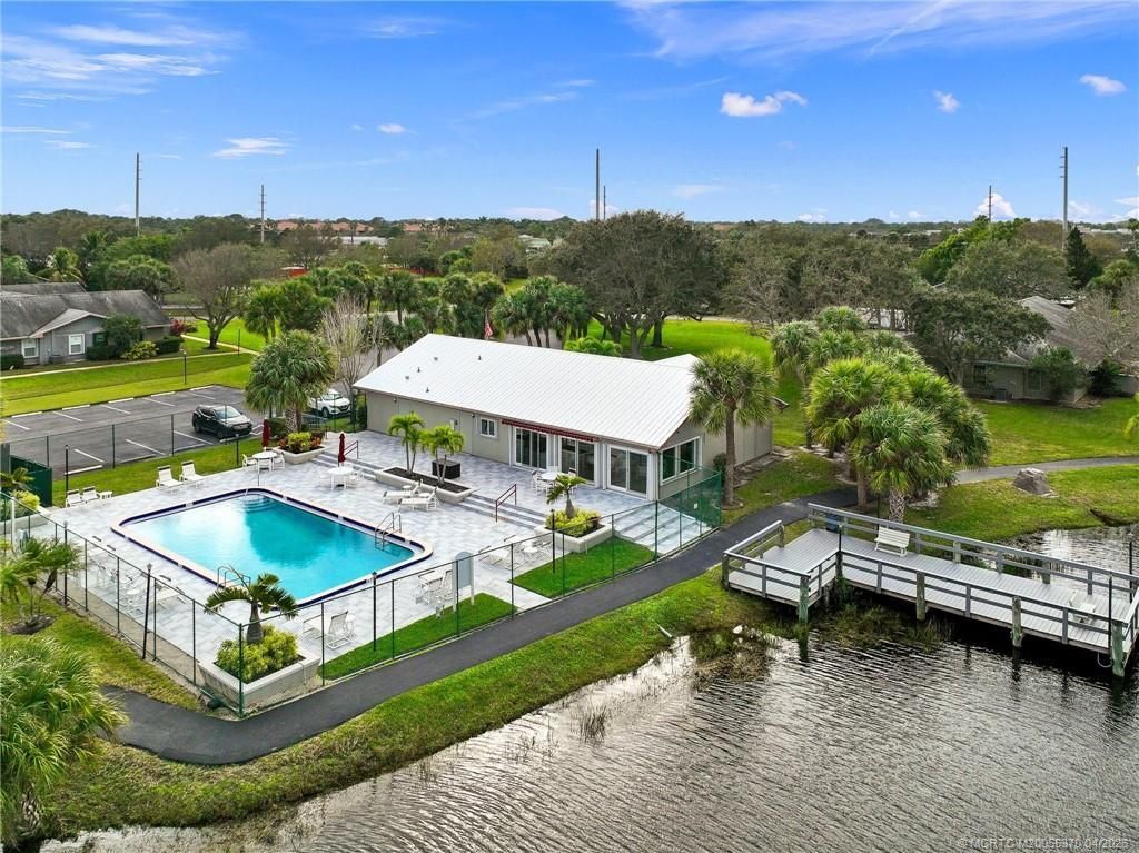 4047 NW Cinnamon Tree Circle, Jensen Beach, FL 34957 Photo