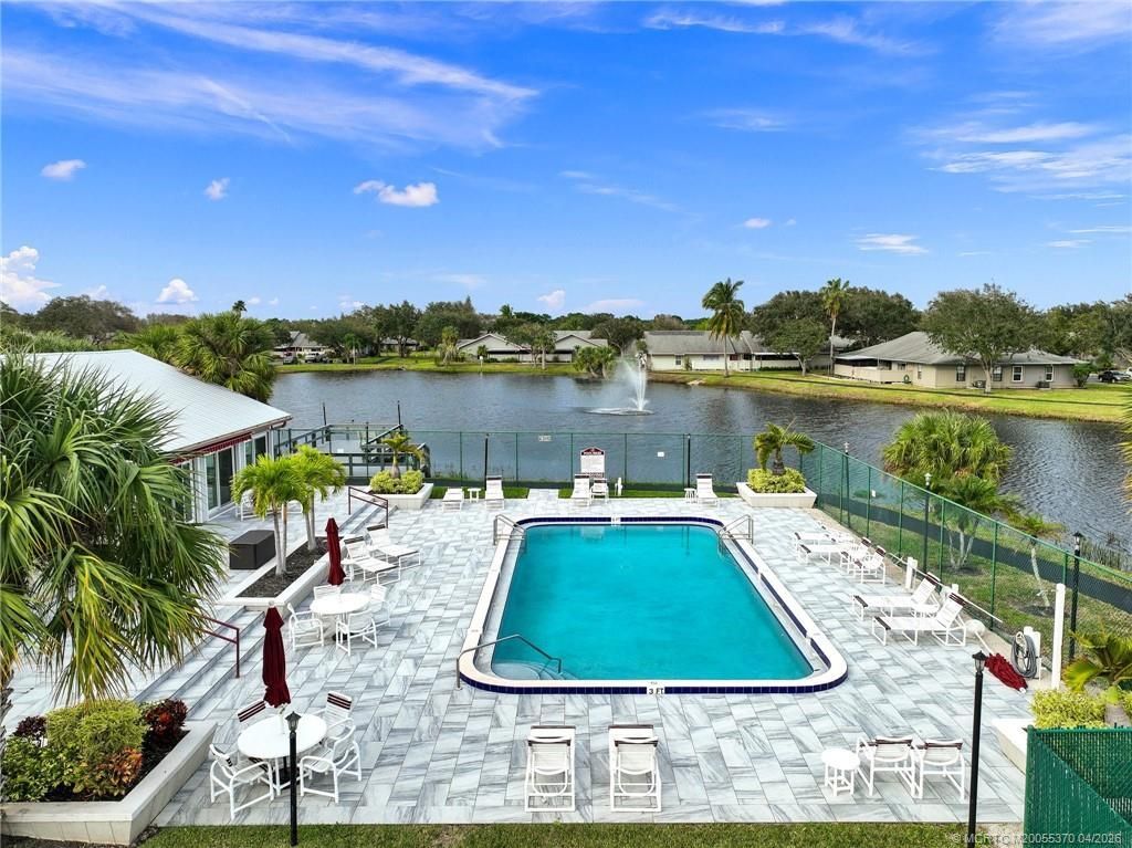 4047 NW Cinnamon Tree Circle, Jensen Beach, FL 34957 Photo