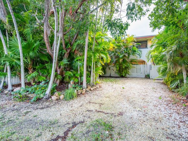 29850 Journeys End Road, Big Pine, FL 33043